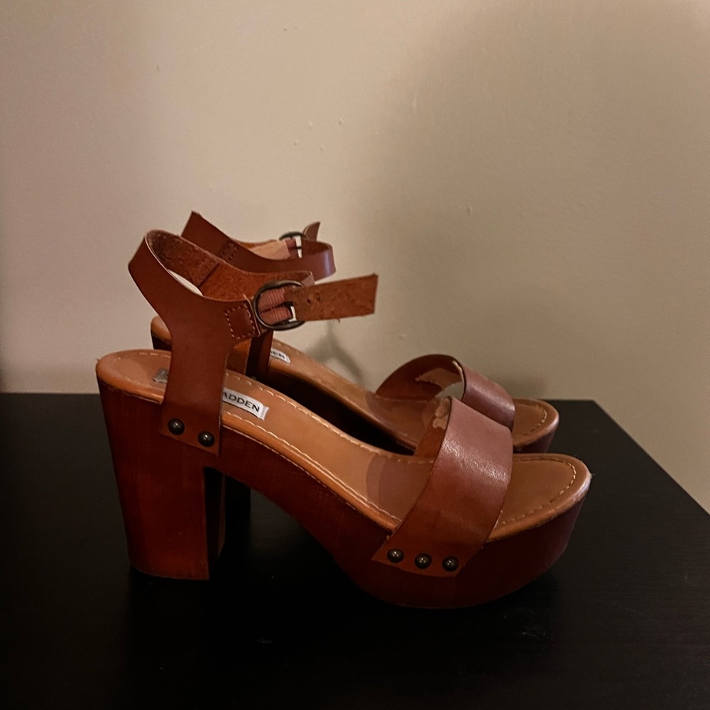 Steve Madden heeled clogs